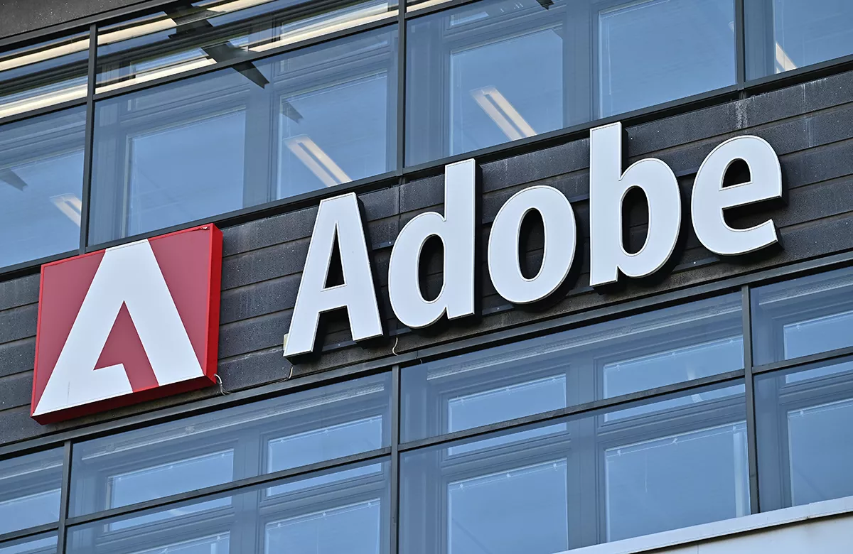 Акции Adobe упали на премаркете на 8% на новости о  покупке Figma