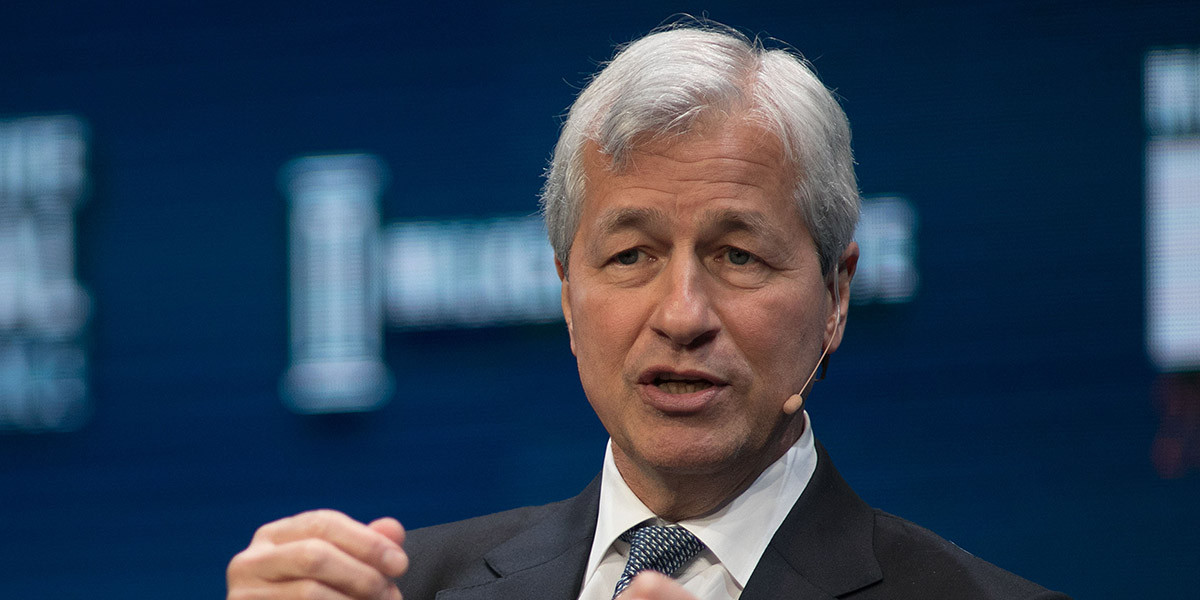 Акционеры JPMorgan не одобрили премию CEO банка в размере $52,6 млн