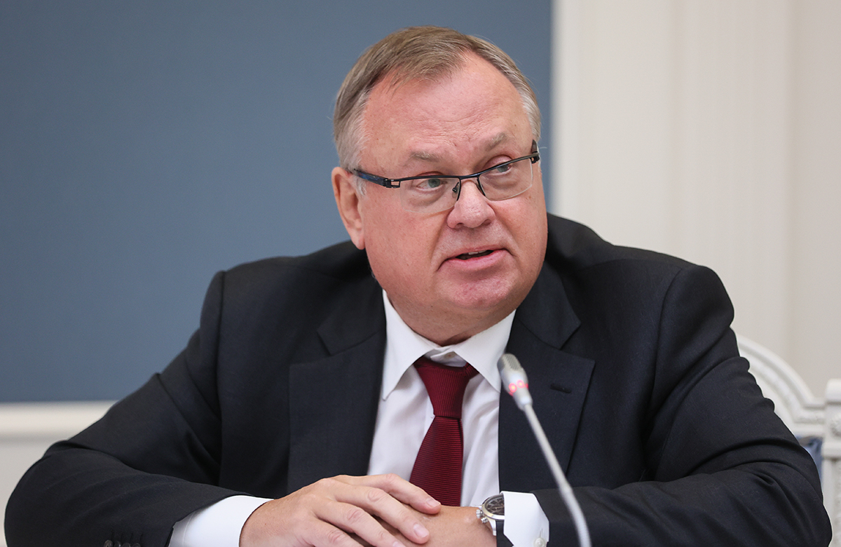 Правительство рекомендовало переназначить Костина на пост главы ВТБ
