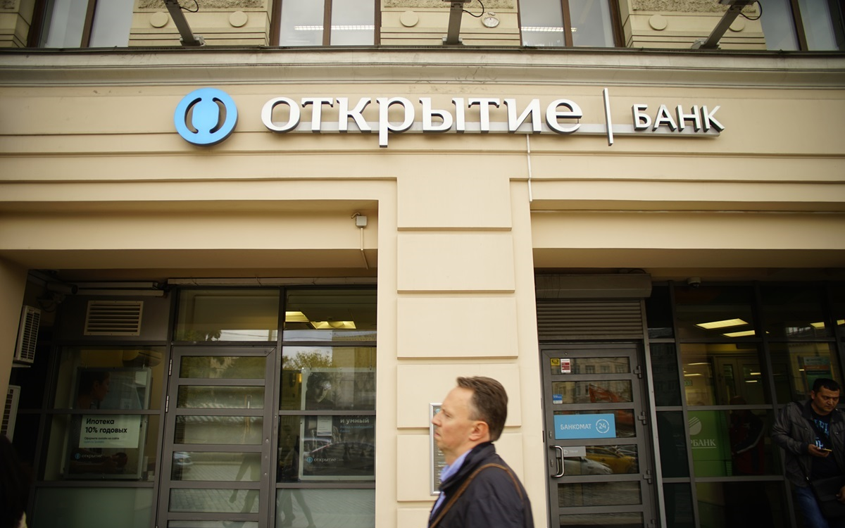 Банк «Открытие» повышает ставки по всем вкладам и накопительному счету