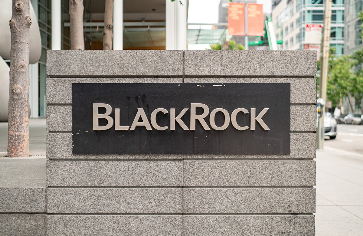 BlackRock приостановила закупки российских ценных бумаг в своих фондах