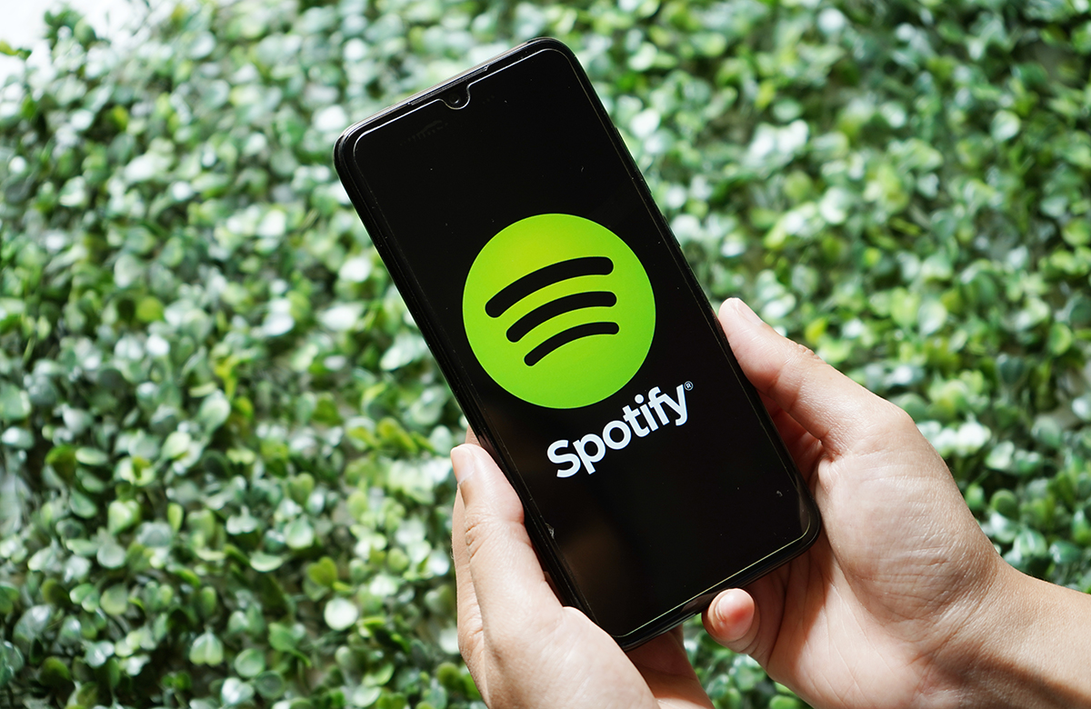Spotify наймет сотни сотрудников для увеличения продаж от рекламы