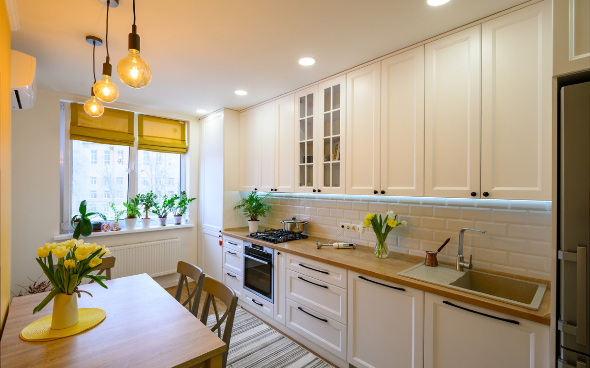 Выбираем шторы для кухни: красиво и практично