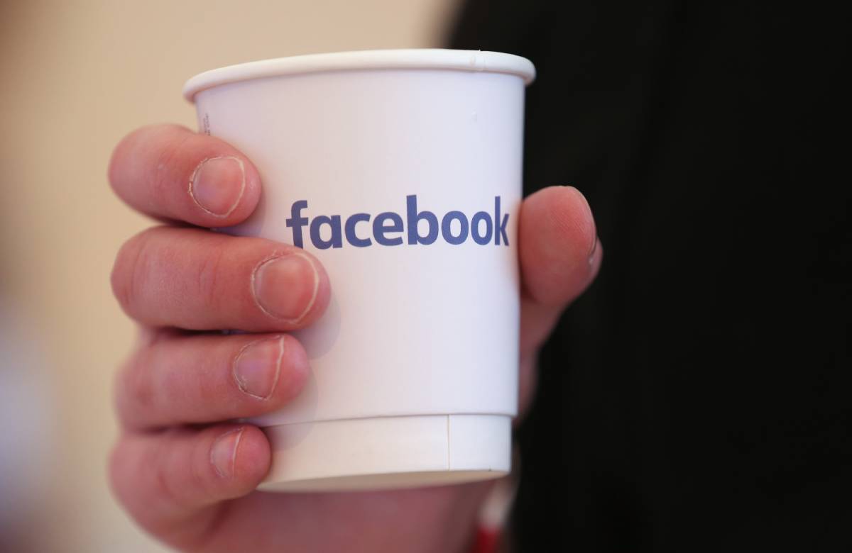 Facebook отрицает обвинения в негативном влиянии своих продуктов