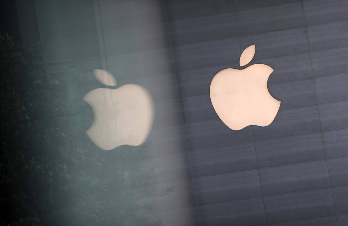 Акции Apple выросли на 5% на фоне рекордных данных по квартальной выручке