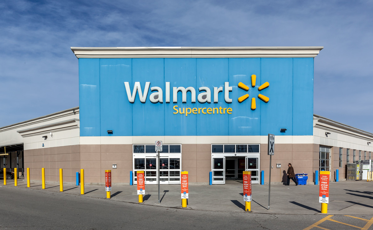 Калифорния обвинила Walmart в утилизации опасных отходов