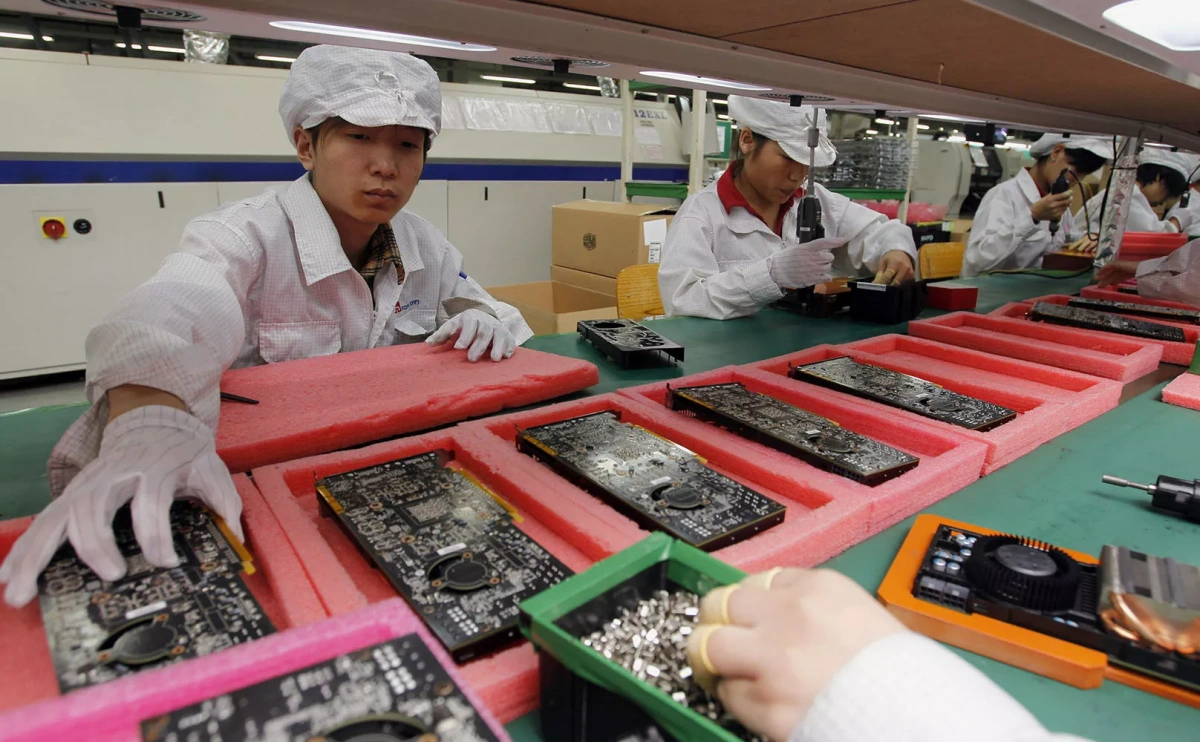 Apple и Google начали перемещать производство из Китая