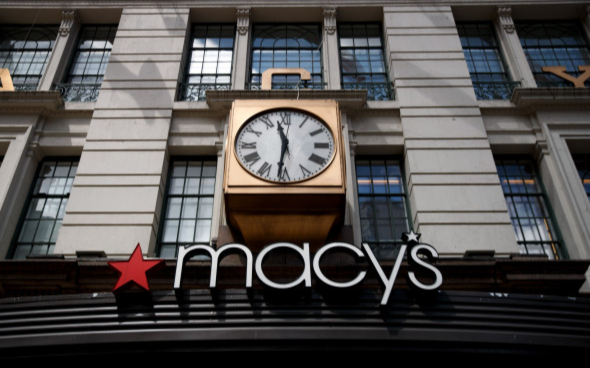 Акции Macy's взлетели на 14% после возвращения сети к выплате дивидендов