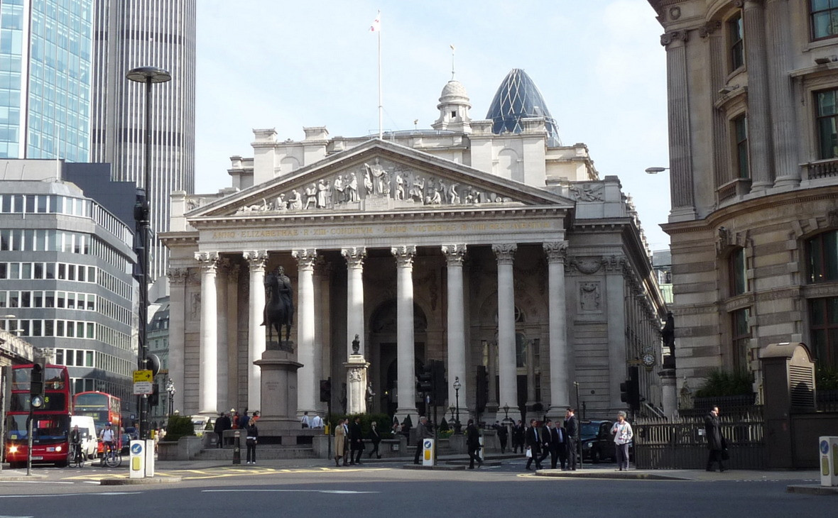 Купить акции «у Джонатана»: как появилась Лондонская фондовая биржа