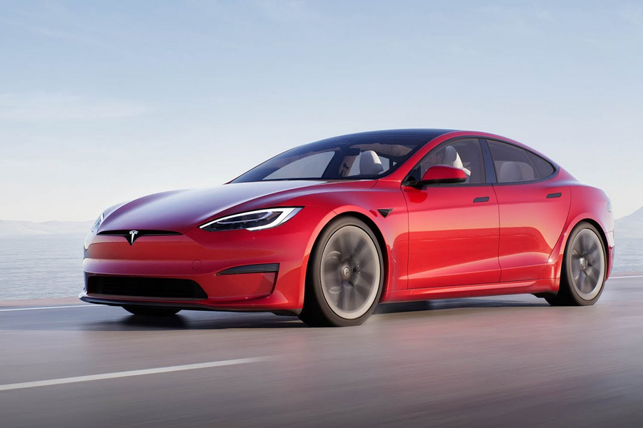 <p>Tesla Model S Plaid</p>