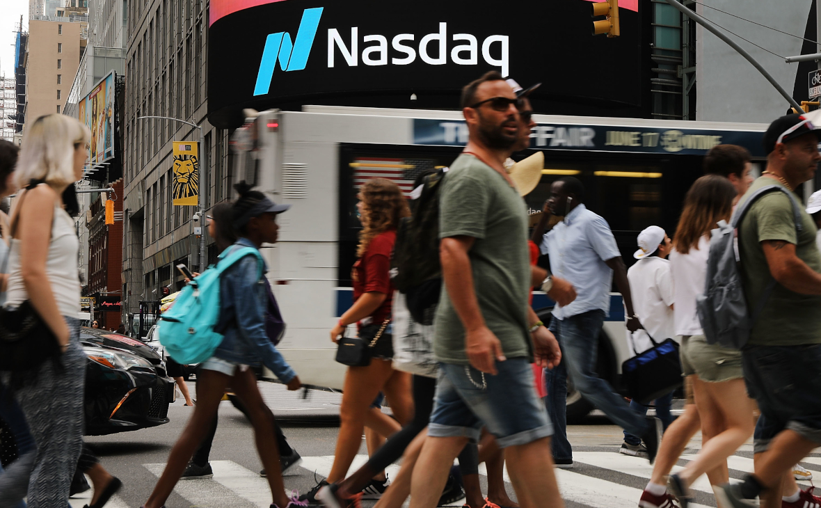 Индекс NASDAQ впервые превысил уровень 12500 пунктов