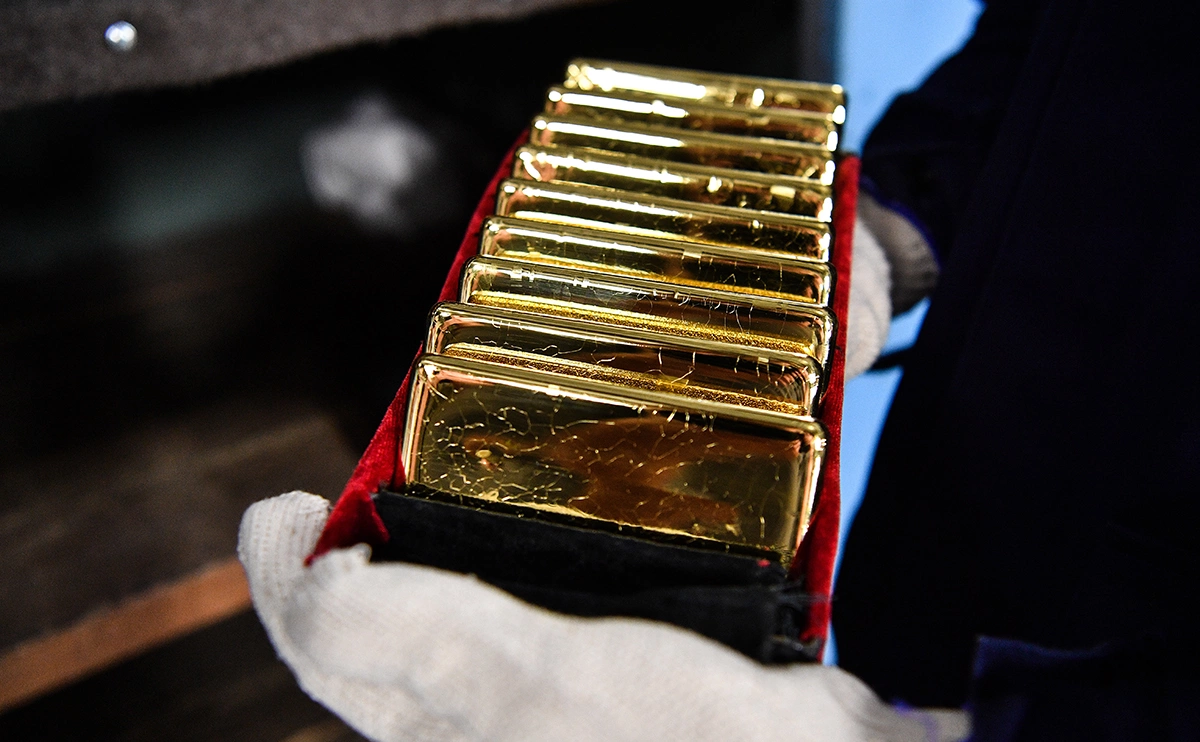Ослабление рубля на руку золотодобытчикам. Что ждет акции «Селигдара»
