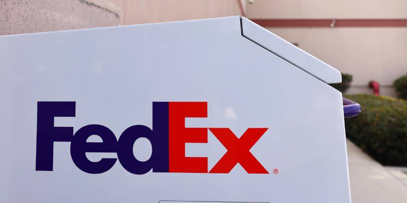 FedEx закрывает базу в Гонконге из-за усиления антиковидных ограничений