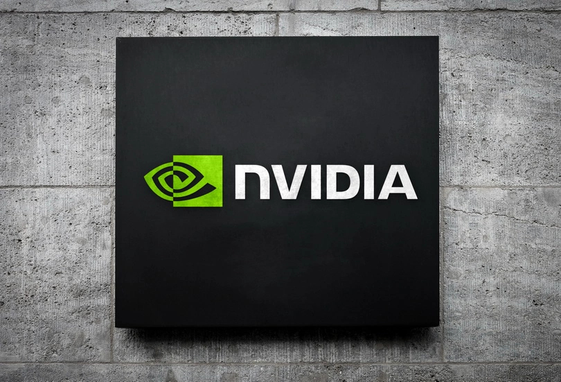 Акции NVIDIA потеряли 7% из-за запрета на экспорт чипов H20 в Китай