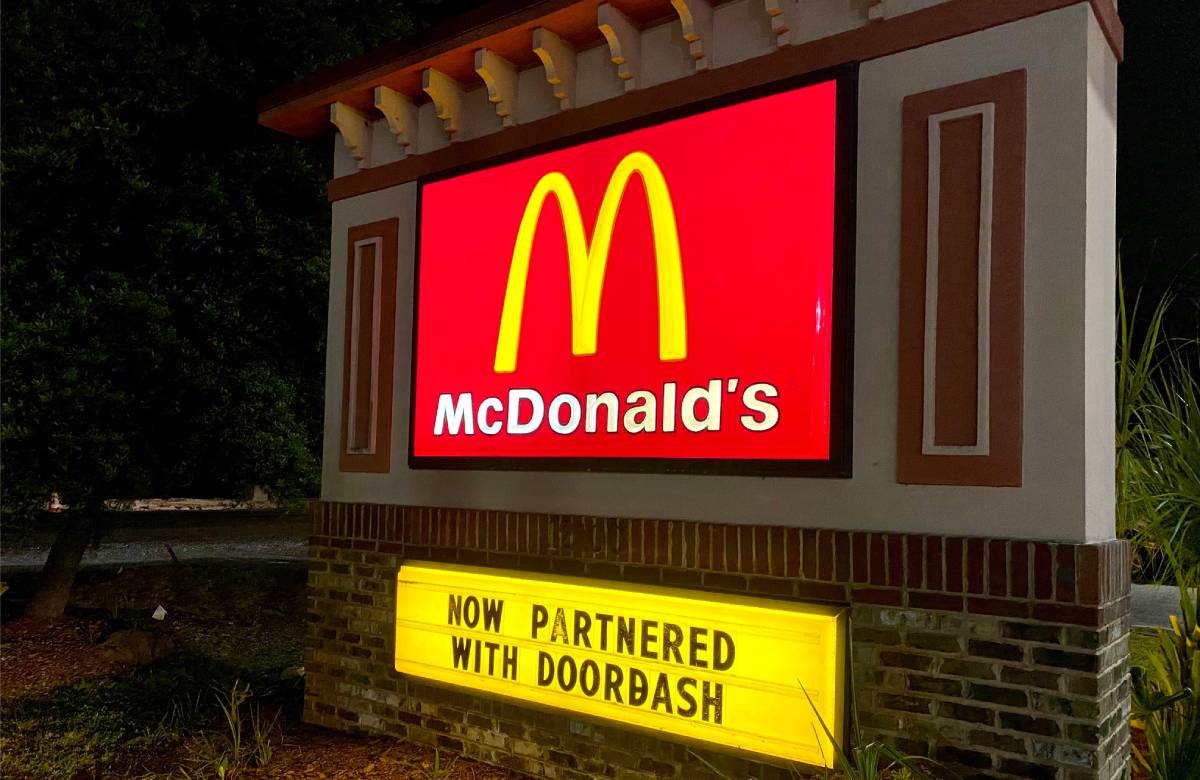 DoorDash повысит комиссионные сборы с McDonald's из-за задержки заказов