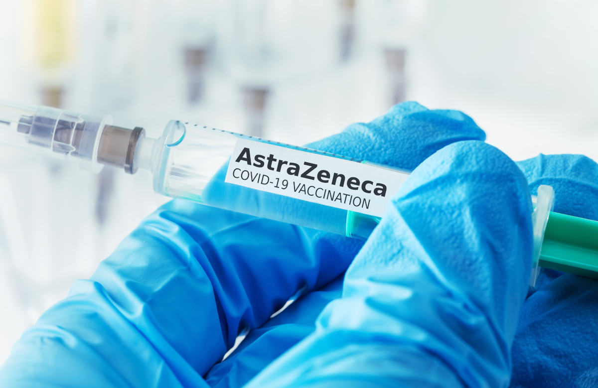 В ЕС одобрили третью дозу вакцины от коронавируса AstraZeneca