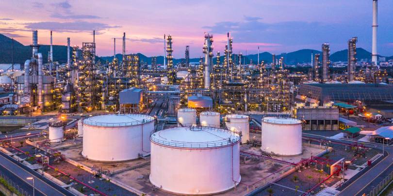 Ирак ведет переговоры по добыче нефти и газа с Halliburton и Saudi Aramco