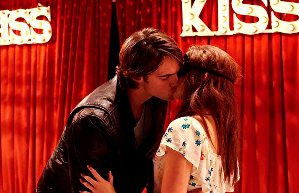 Кадр из фильма «Будка поцелуев»