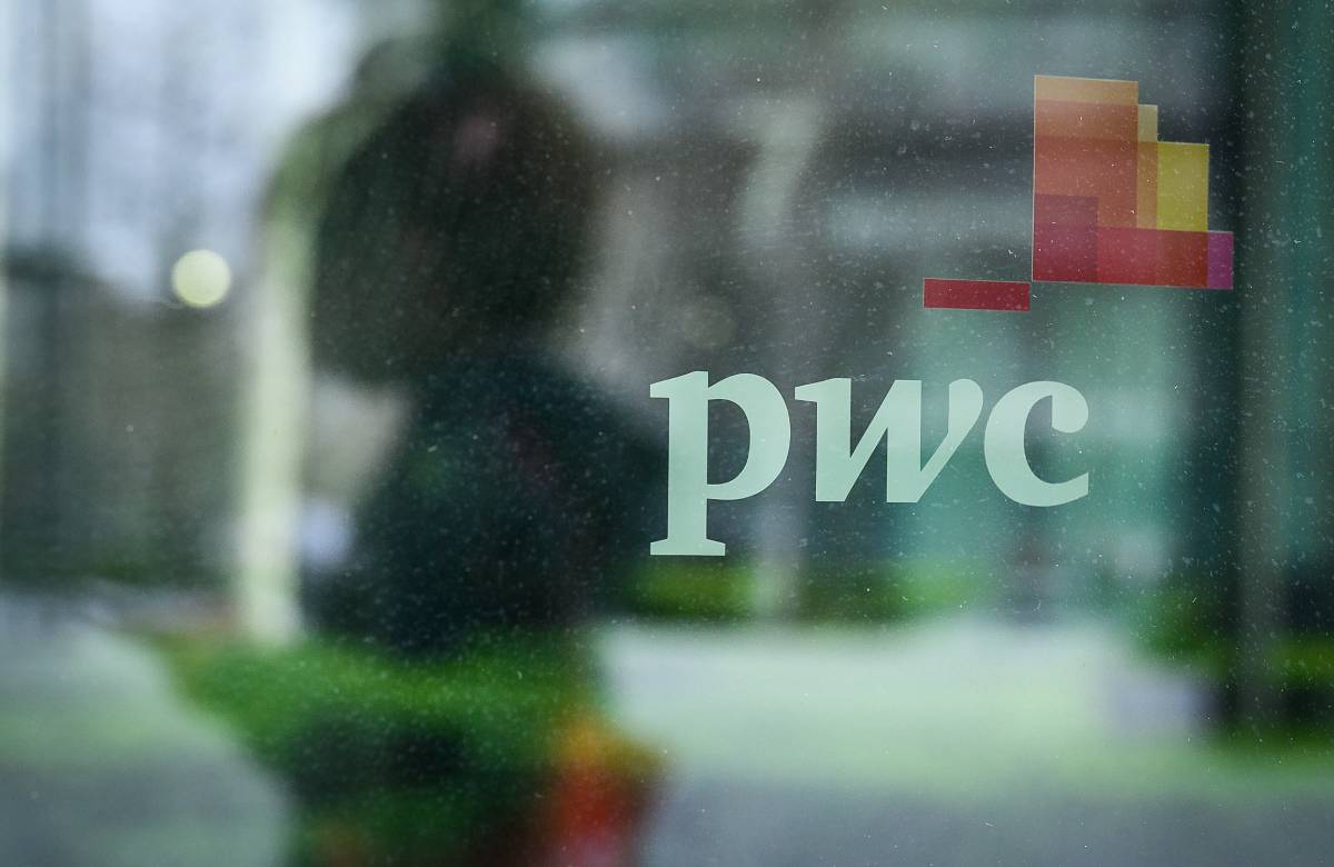PwC позволит своим сотрудникам из США перейти на удаленную работу