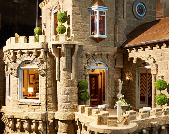Фото: пресс-материалы Astolat Dollhouse Castle; astolatdollhousecastle.com