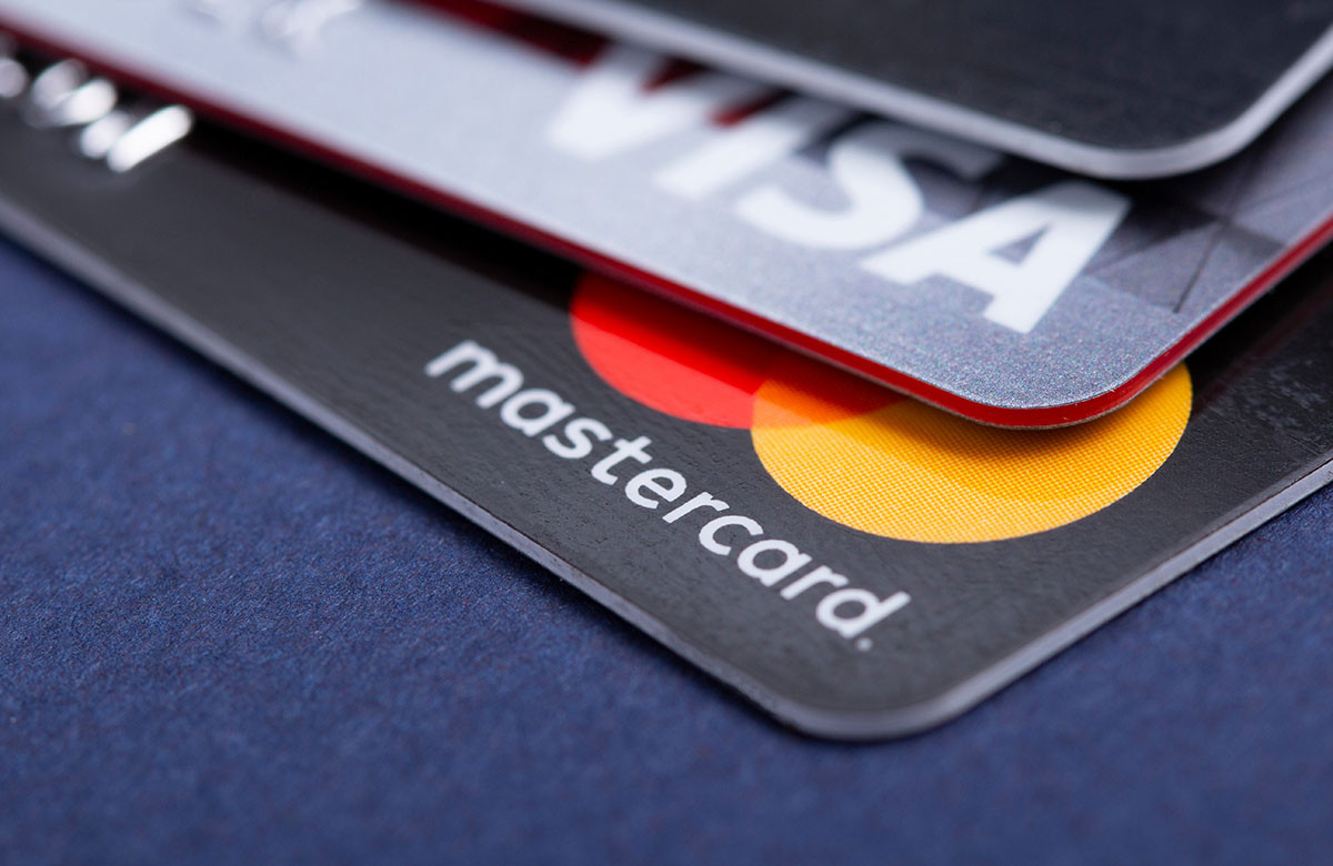 Visa и MasterCard опасаются потери доли рынка РФ из-за действий ЦБ