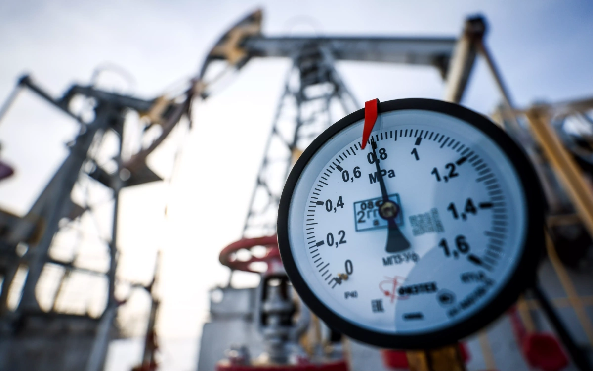 Цена барреля нефти Brent впервые за семь месяцев упала ниже $89
