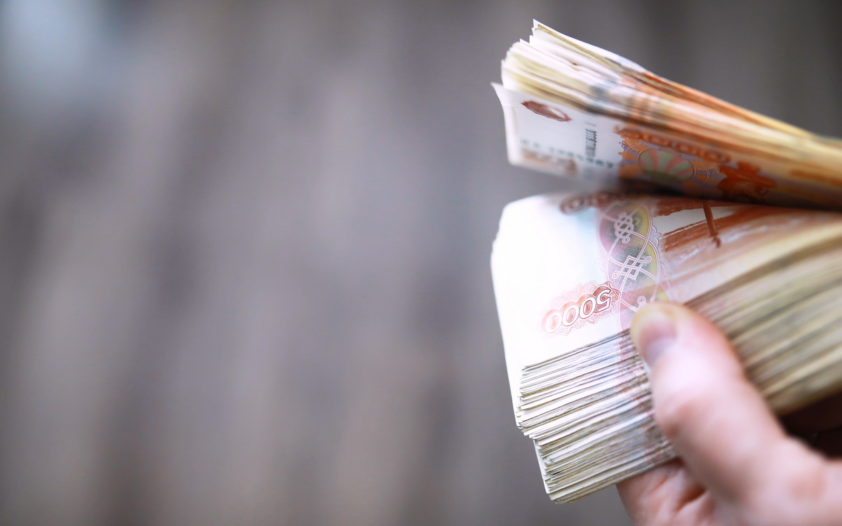 В Газпромбанке допустили снижение курса доллара до ₽72 через 3–4 месяца