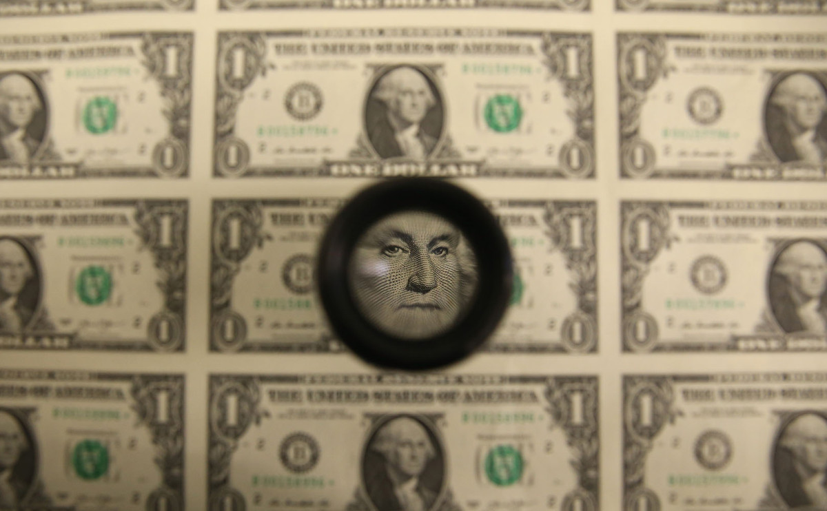 Аналитики прогнозируют доллар по ₽70 к концу года
