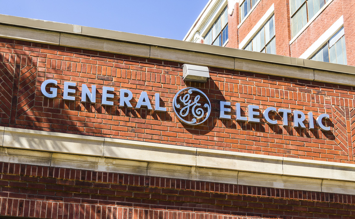 General Electric отчиталась о снижении показателей в четвертом квартале