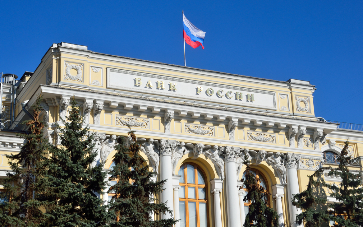 Первый зампред ЦБ не поверил в 15 млн инвесторов в России