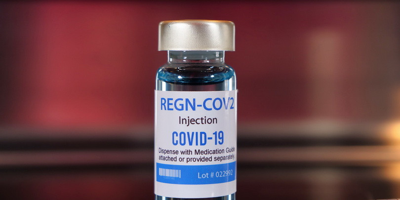 Препарат Regeneron от COVID получил одобрение для экстренного применения