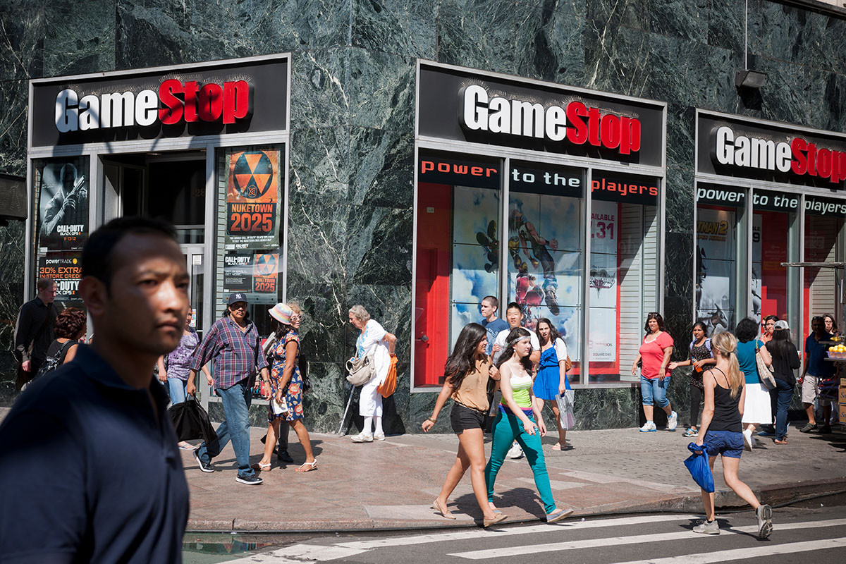 Акции GameStop упали на 6% из-за увольнения финансового директора
