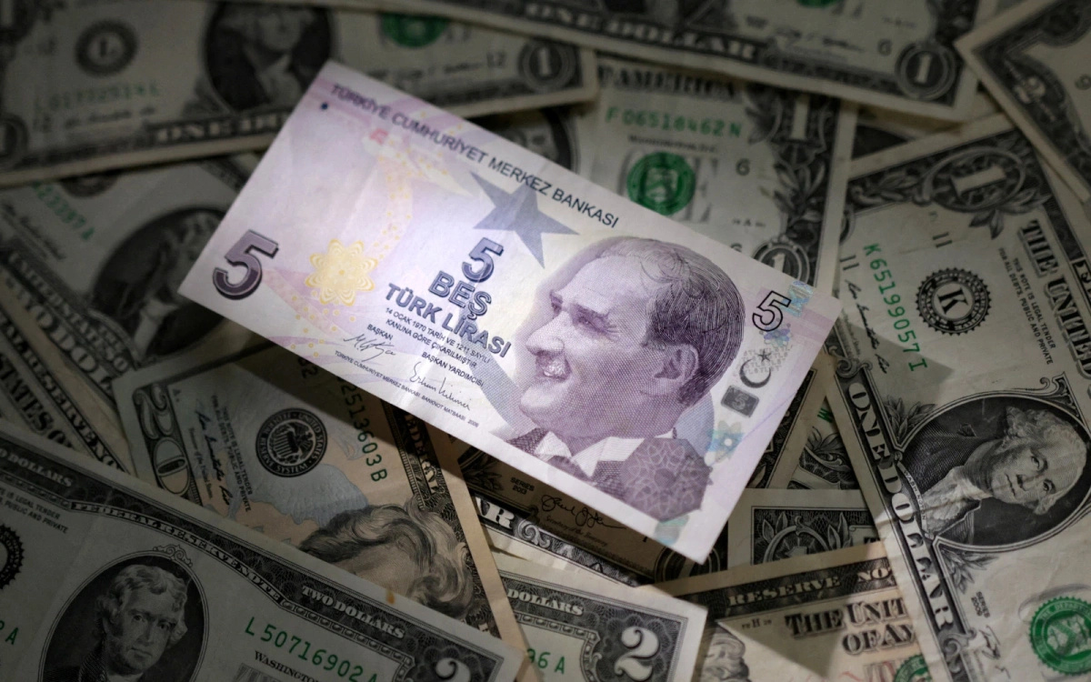 Центробанк Турции ввел новые меры для поддержки курса лиры