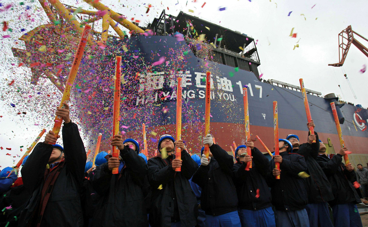 Акции CNOOC взлетели почти на 44% на дебютных торгах в Шанхае