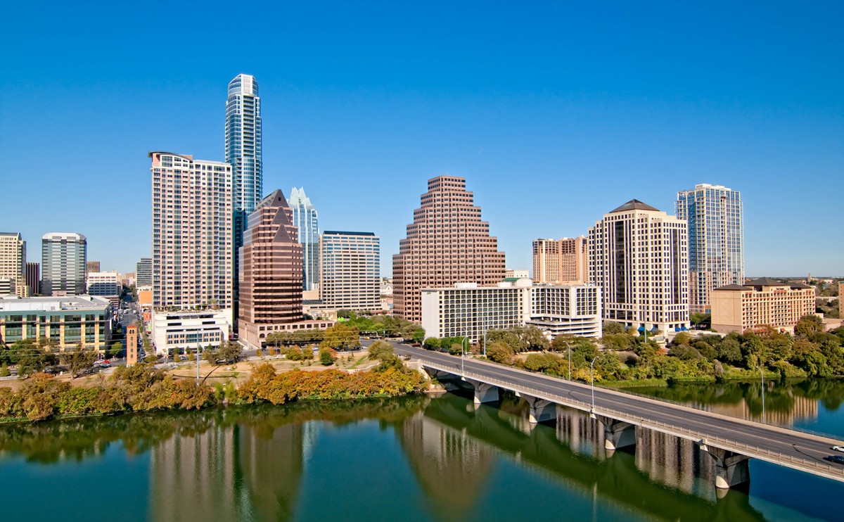 Meta арендовала половину самого высокого небоскреба в столице Техаса