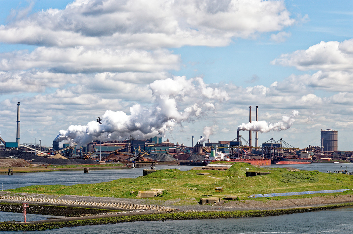 Индийская Tata Steel в мае импортировала 75 тыс. тонн российского угля