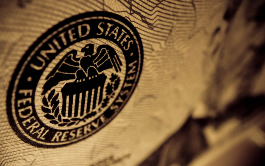 ФРС сохранила ставку и пересмотрела прогноз по росту экономики США