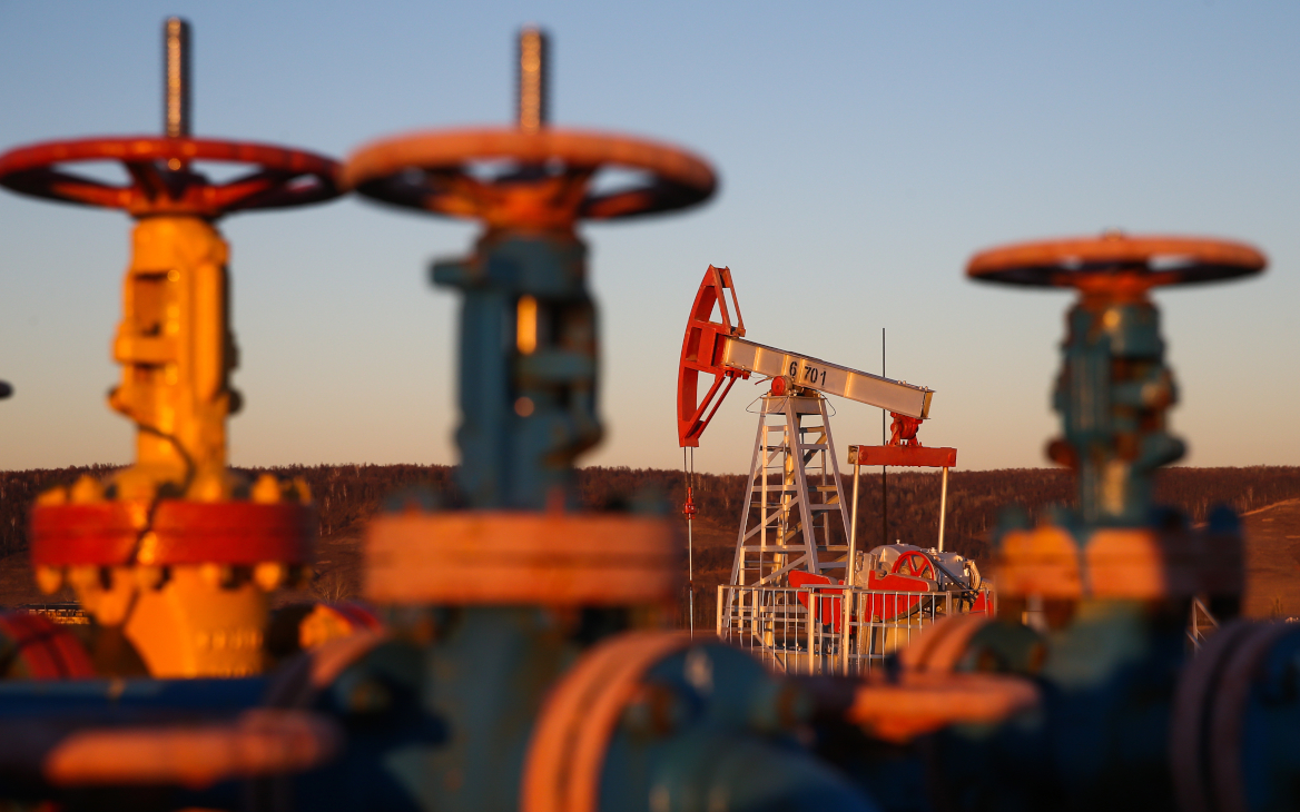 Цена нефти Brent превысила $55 впервые с 25 февраля прошлого года