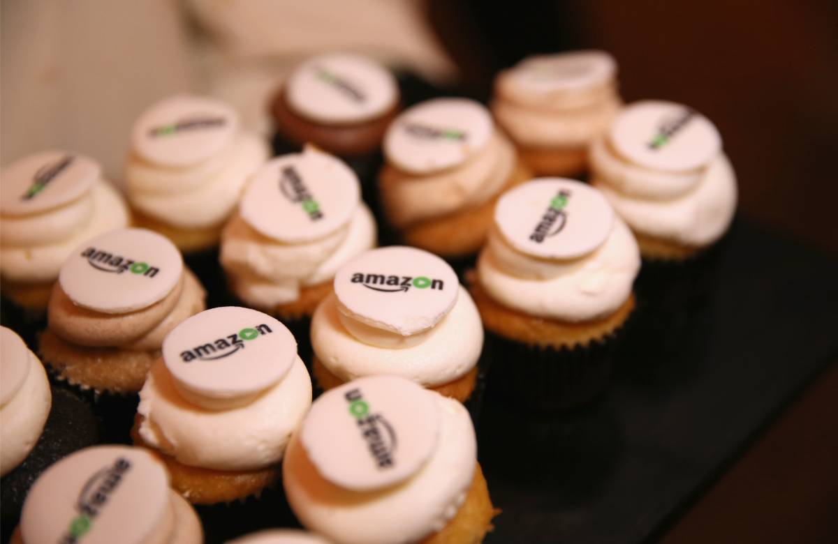 Amazon расширяет сеть доставки товаров в США перед праздниками