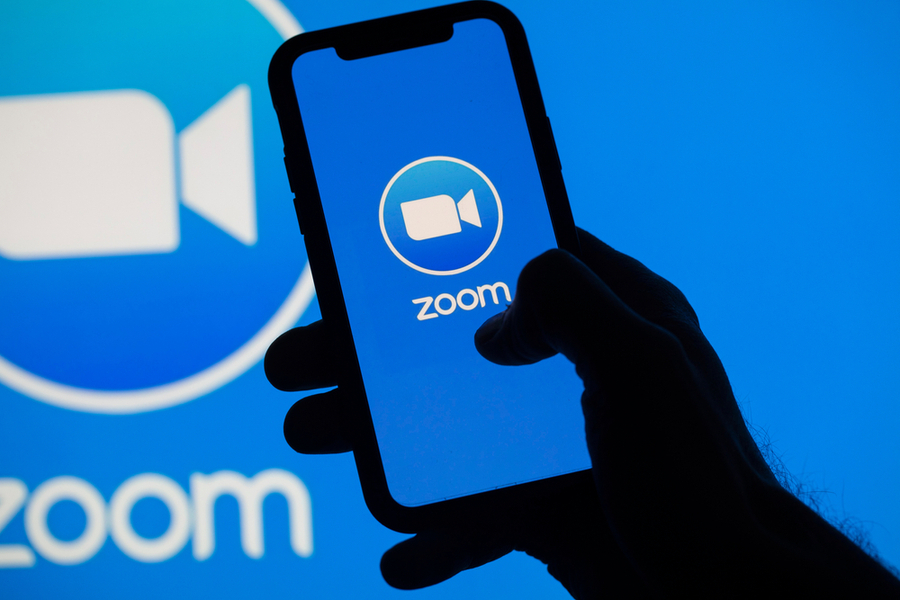 Кэти Вуд вложила $56 млн в акции Zoom и Pfizer, после чего они обвалились