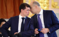 Министр труда и социальной защиты России Максим Топилин (слева) и министр финансов России Антон Силуанов (справа)