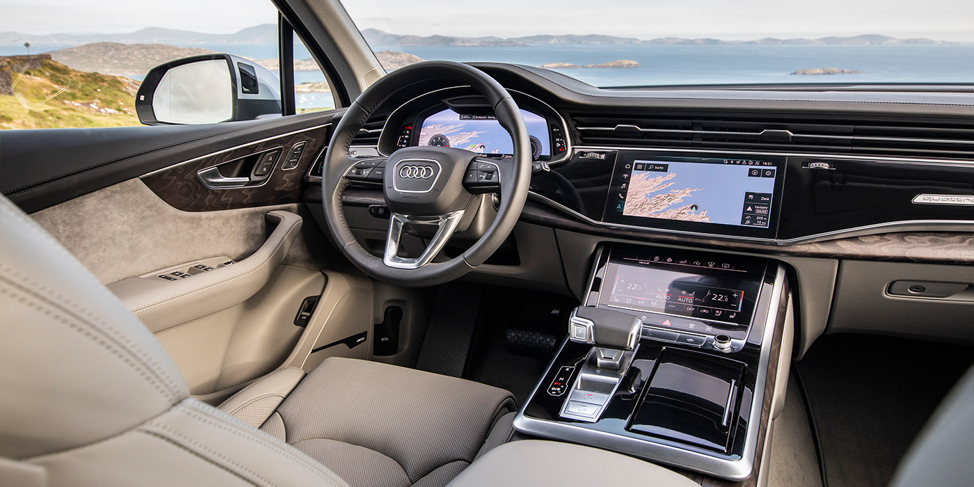Audi q7 2022 салон