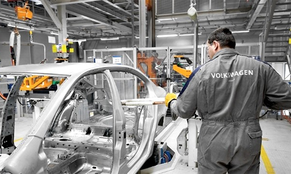 Приостановлен выпуск автомобилей Volkswagen и Skoda в Нижнем Новгороде