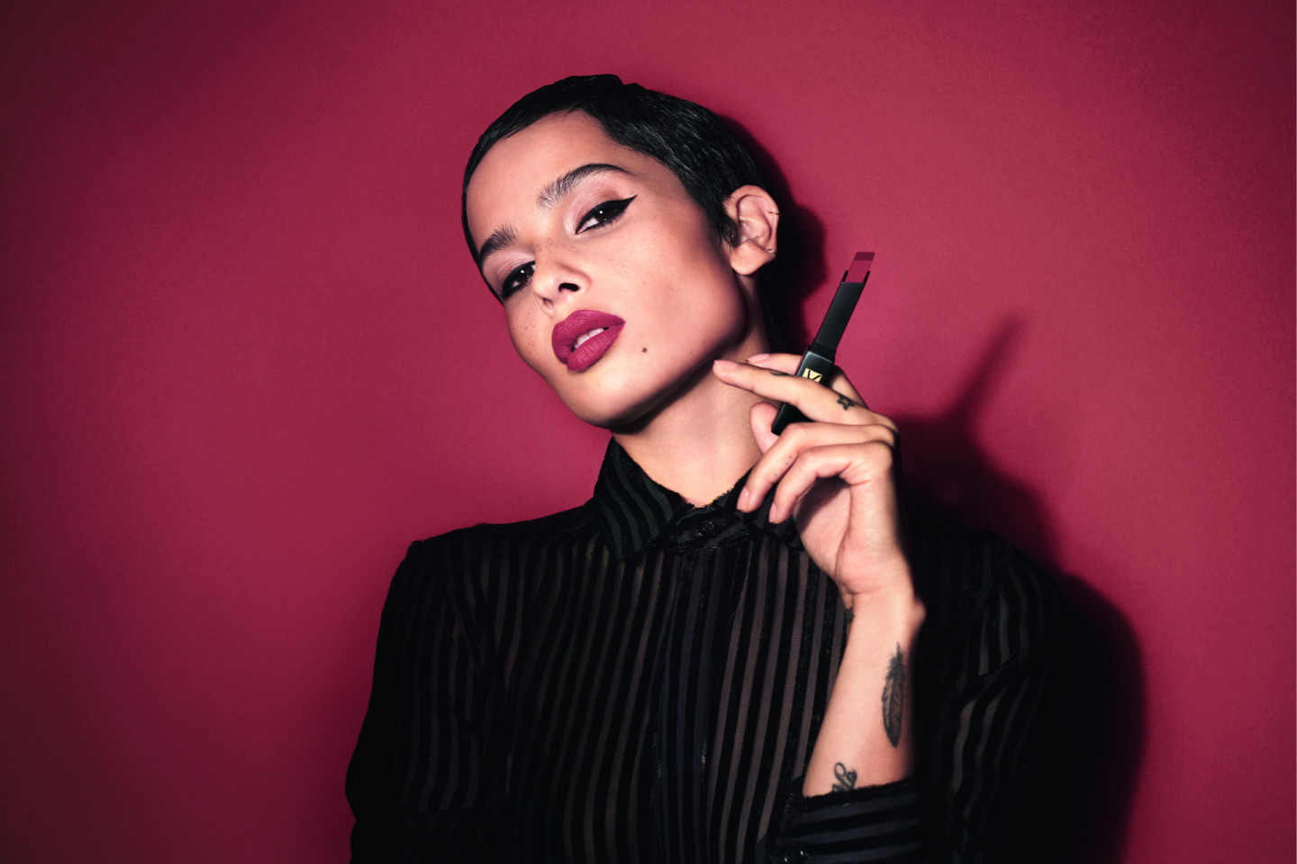 Зои Кравиц в рекламной кампании помады The Slim Velvet Radical, The Slim, YSL Beauté