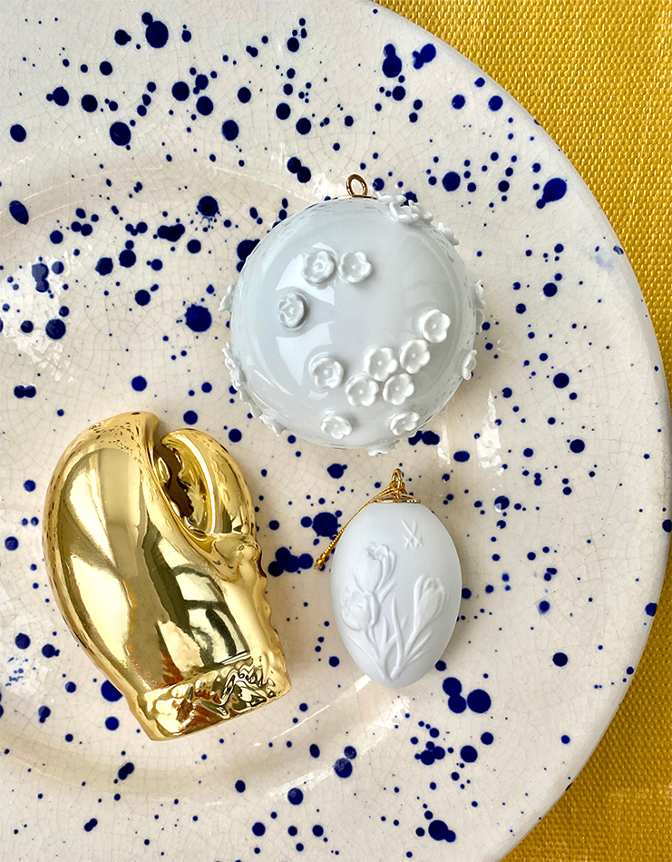 Солонка и перечница в виде клешни (Zara Home)
Елочные игрушки Meissen («Дом фарфора»)