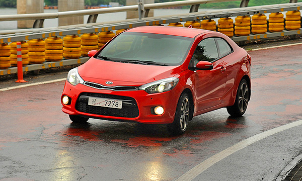 Kia привезет в Россию новый Cerato Koup