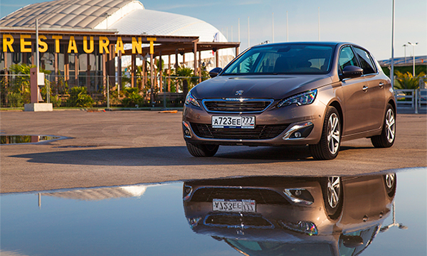 Блокбастер. Тест-драйв Peugeot 308