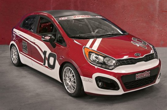 KIA опубликовала изображение гоночного Rio