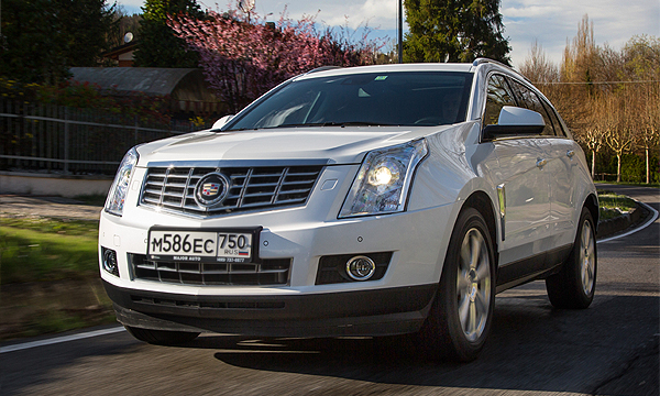 Американская история SRX. Тест-драйв главного Cadillac