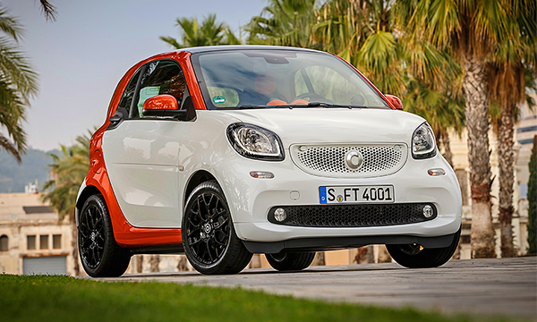 Smart назвал российские цены на новые fortwo и forfour